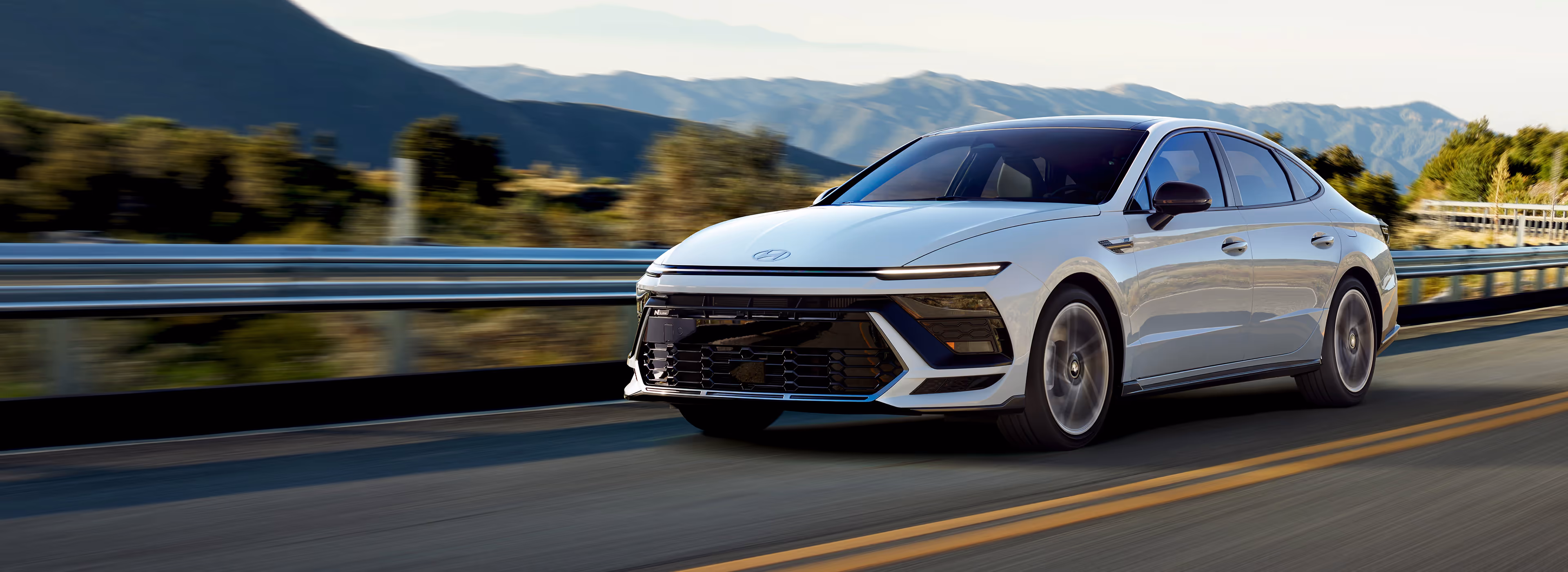 HYUNDAI Sonata - 2025
